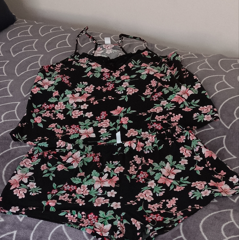 Sleep wear